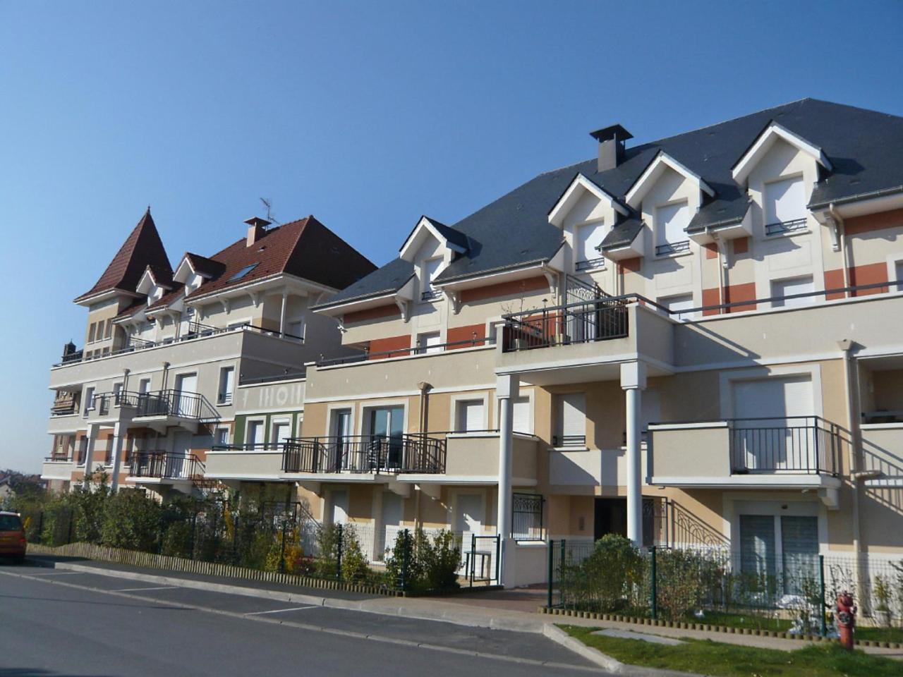 Apartment Les Marines 1 Et 2-4 By Interhome Cabourg Zewnętrze zdjęcie